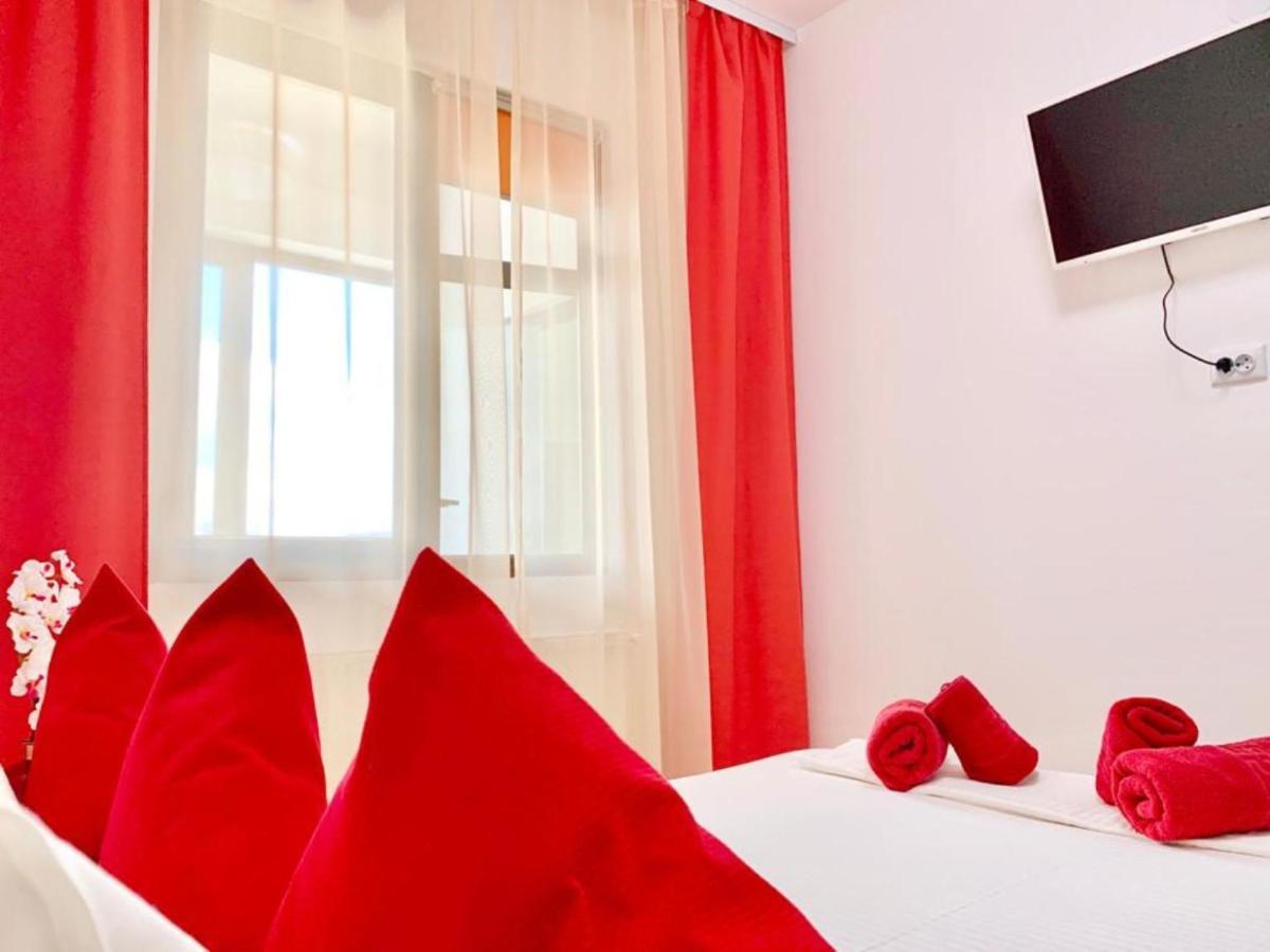 Palas View Apartments Near Palas Mall Iasi Ngoại thất bức ảnh